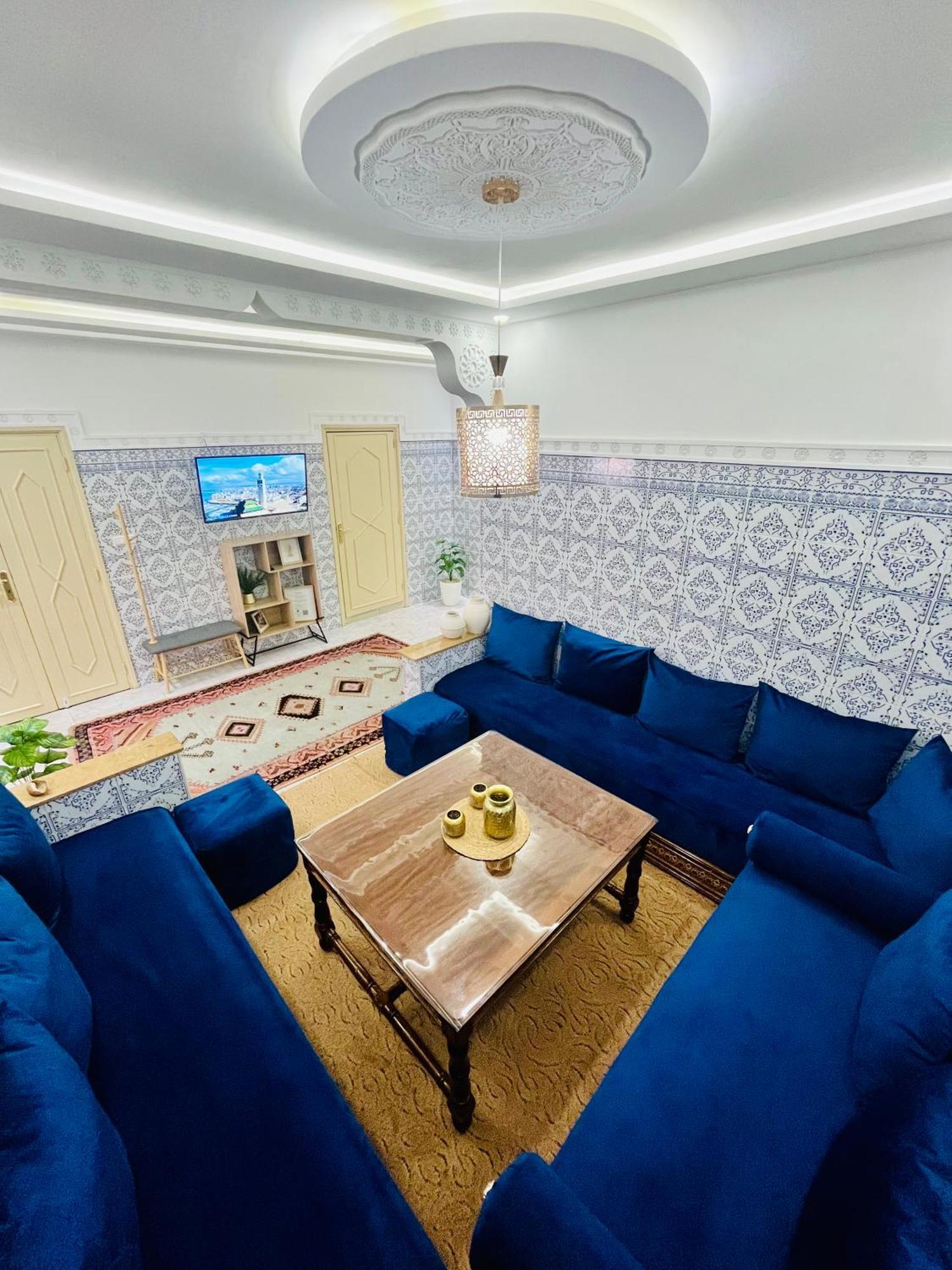 Apartment With Ac, Patio And Rooftop Appartement Climatise Avec Patio Et Toit Terrasse Marrakesh Luaran gambar