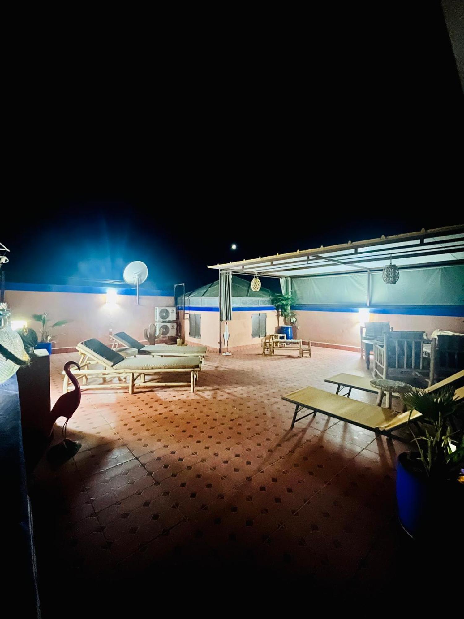 Apartment With Ac, Patio And Rooftop Appartement Climatise Avec Patio Et Toit Terrasse Marrakesh Luaran gambar