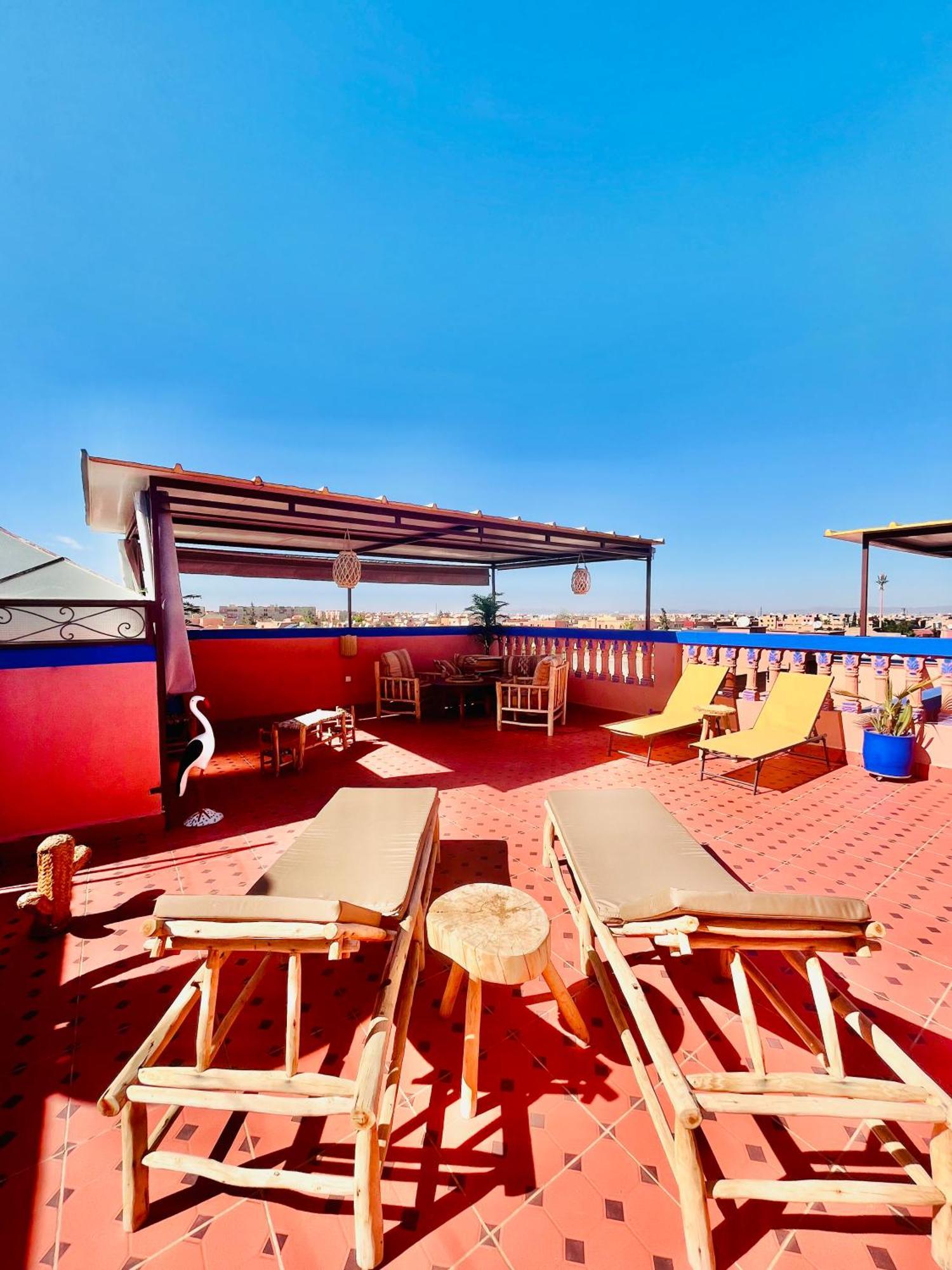 Apartment With Ac, Patio And Rooftop Appartement Climatise Avec Patio Et Toit Terrasse Marrakesh Luaran gambar