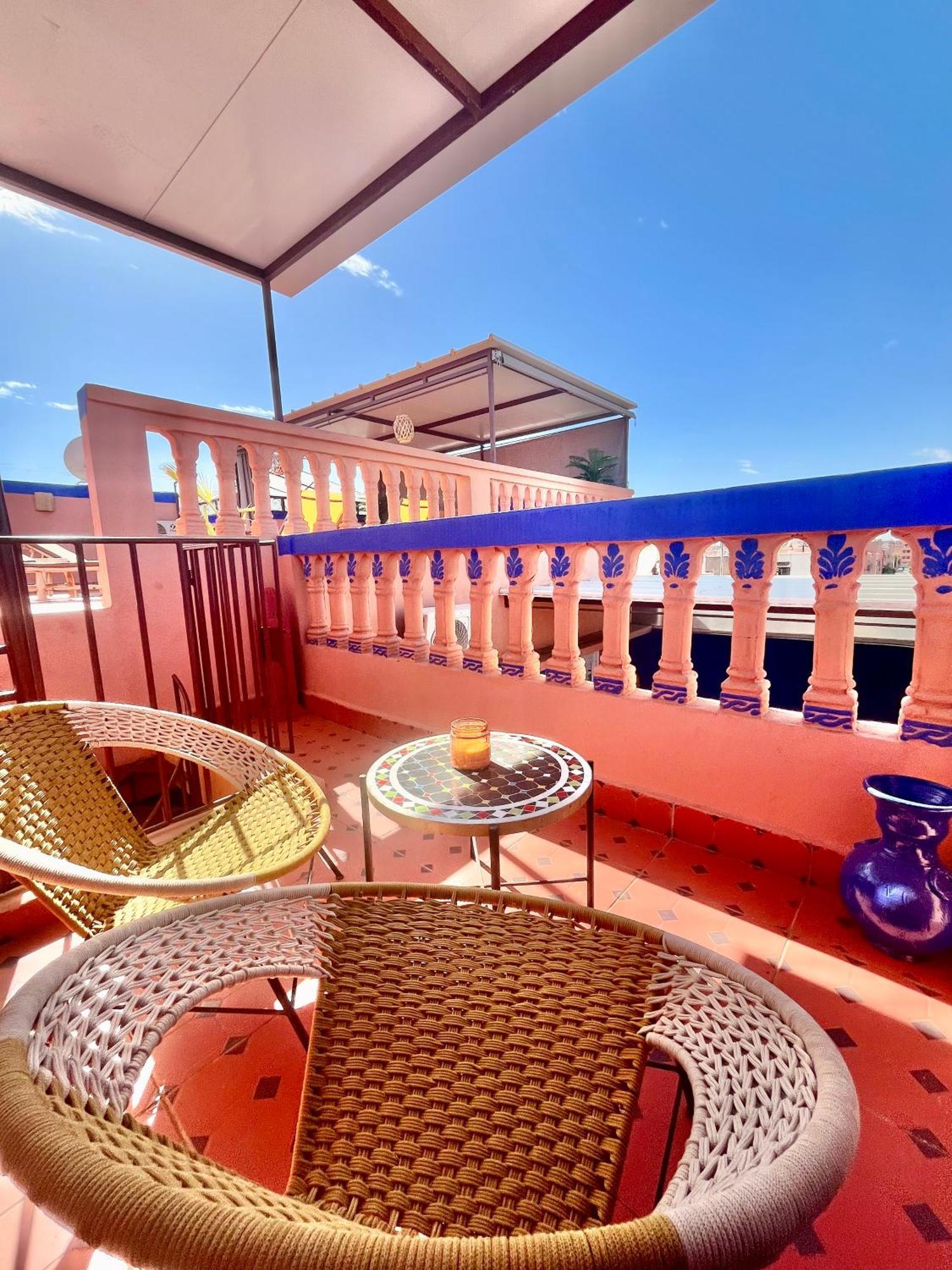 Apartment With Ac, Patio And Rooftop Appartement Climatise Avec Patio Et Toit Terrasse Marrakesh Luaran gambar